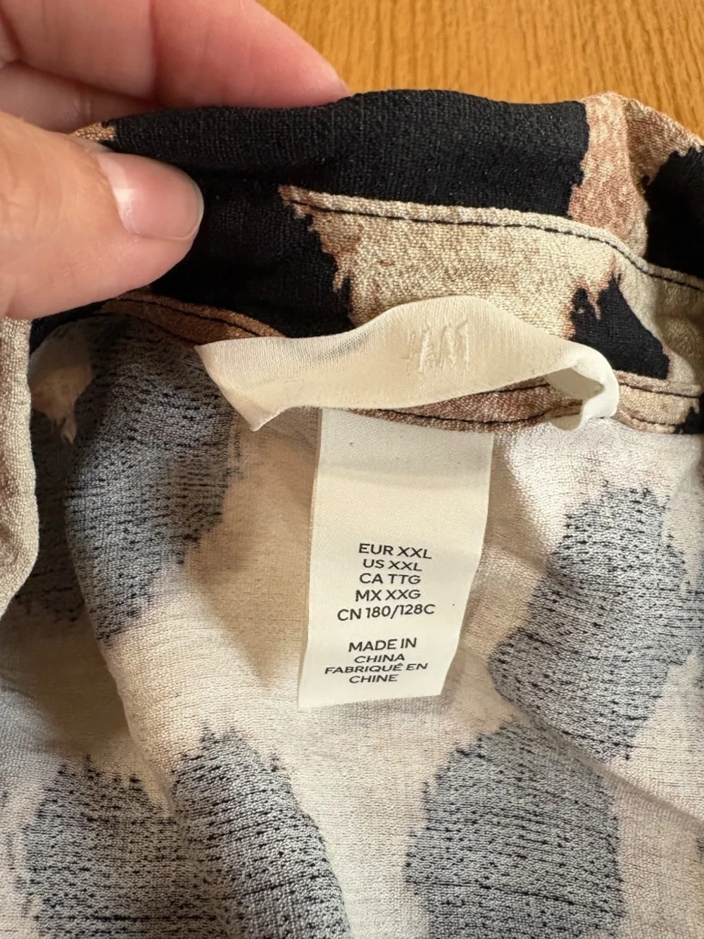 H&M Leopard Print Tie Front Top XXL Plus Size Flowy Blouse Animal Print - Picture 3 of 5